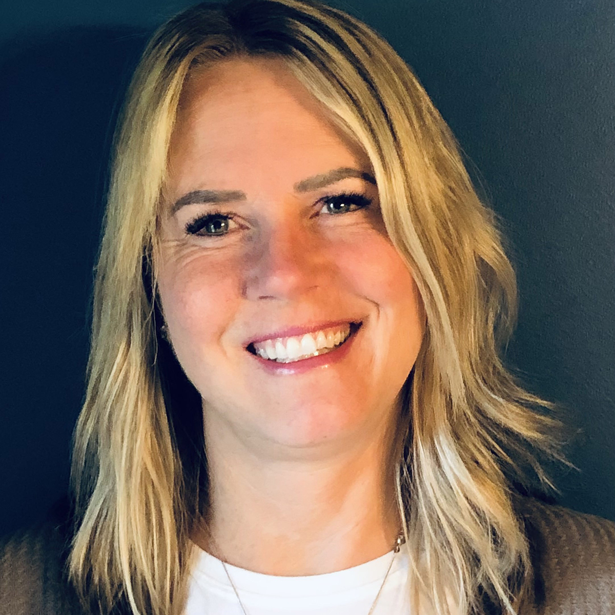 Laura Imber